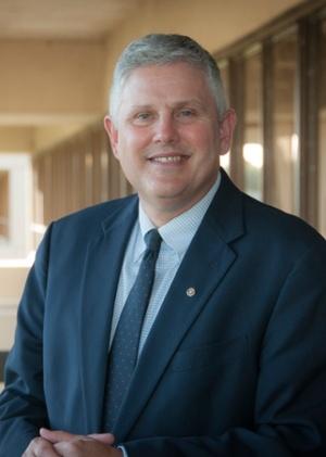 Photo of Dr Hellmich