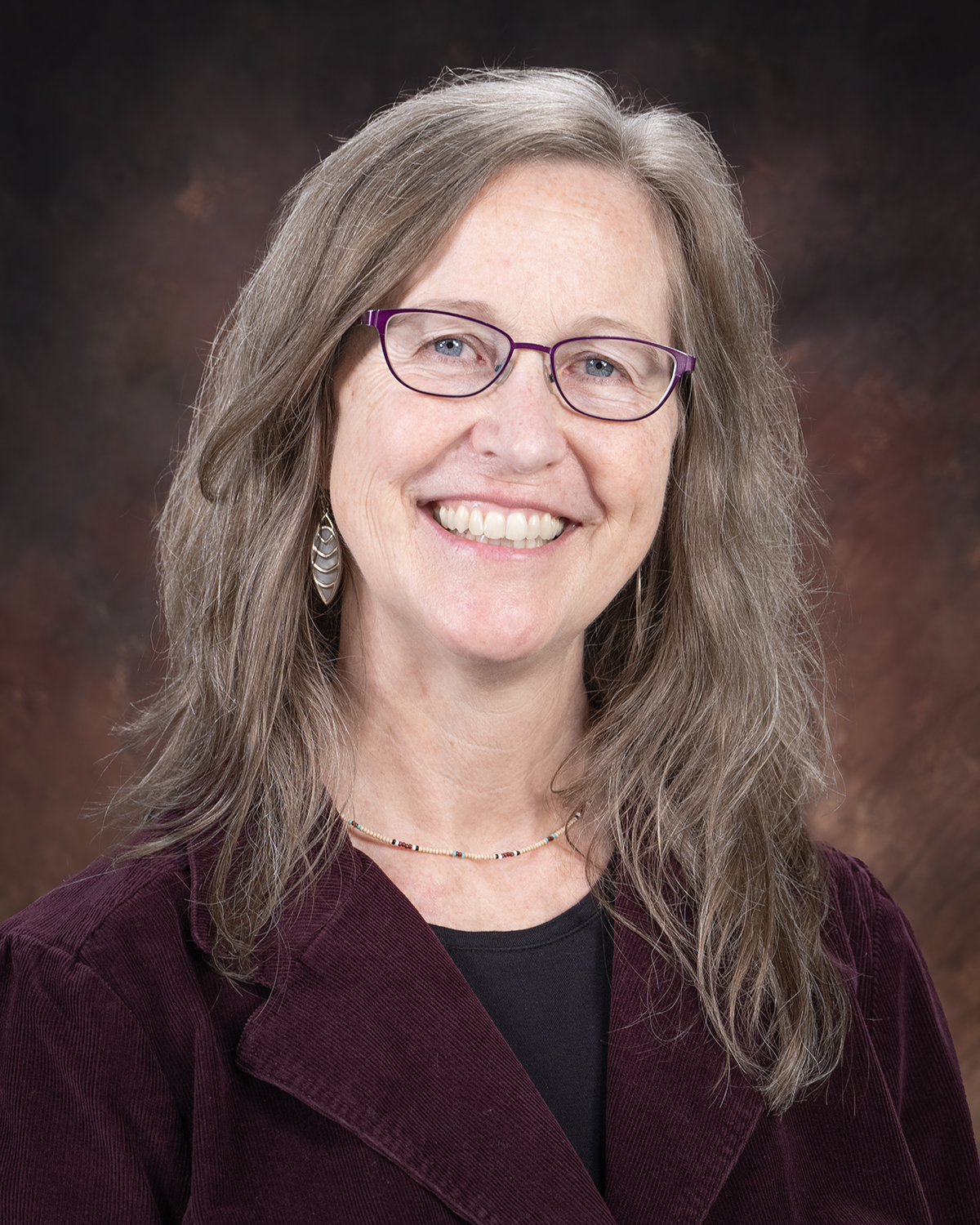 Beth Smaka headshot