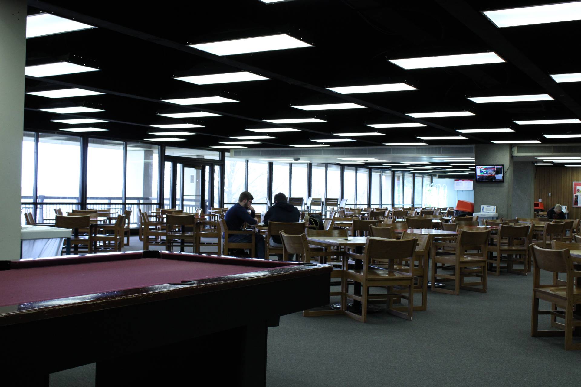 SVCC's cafeteria is practically empty at lunch time