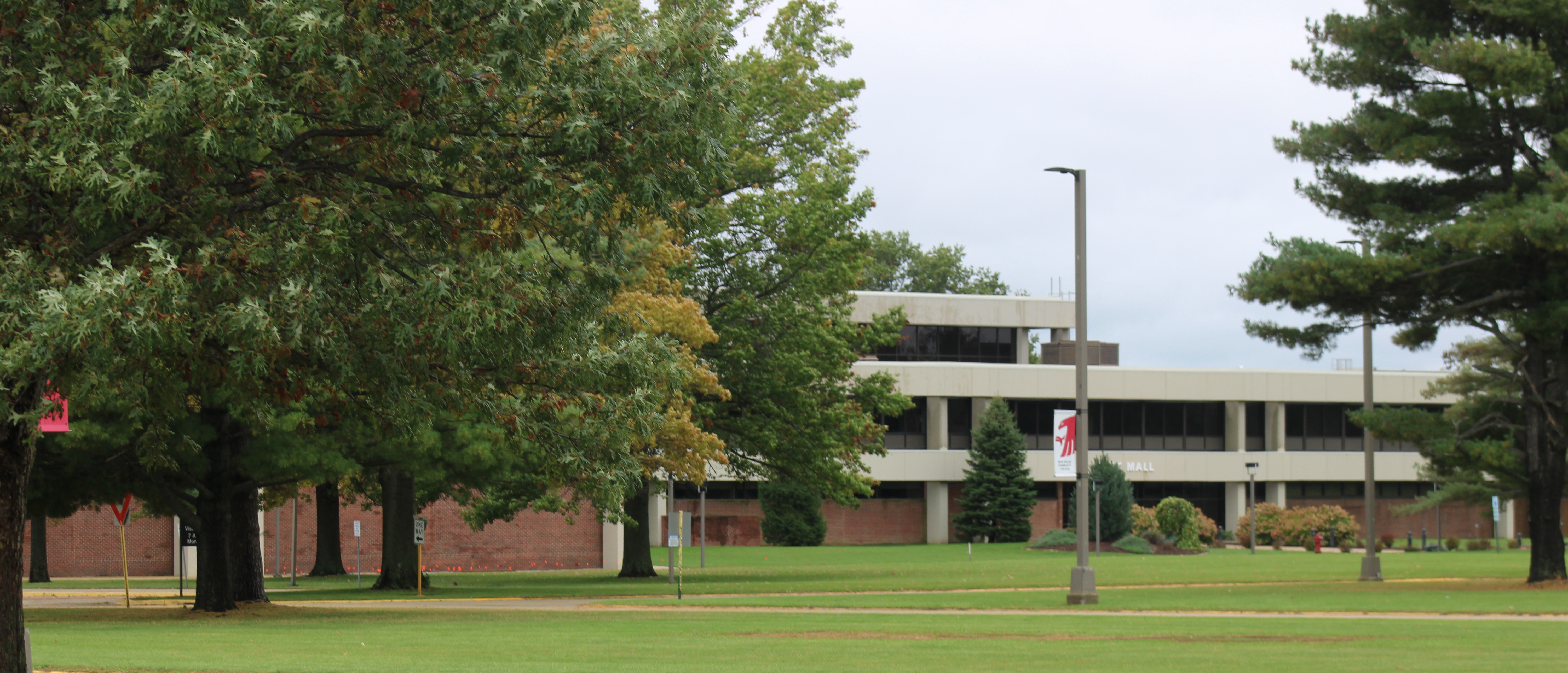 Sauk Valley Community College campus Image